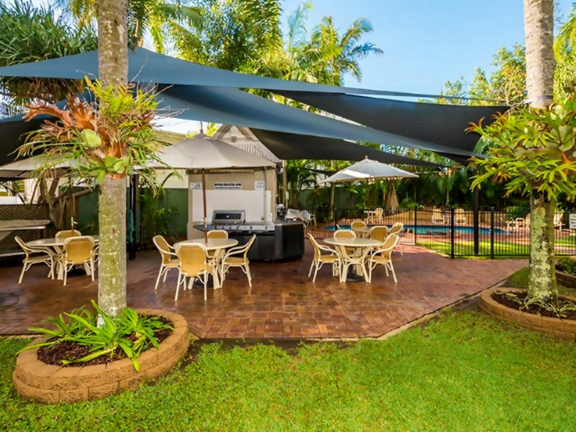 Sanctuary Beach Resort โกลด์โคสต์ ภายนอก รูปภาพ